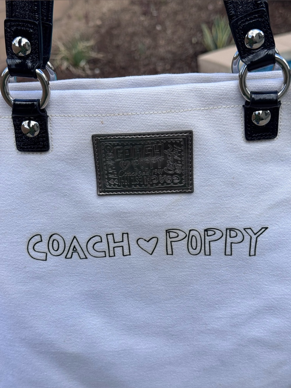 Coach Poppy Chan Pepper Tote EUC - Picture 8 of 17